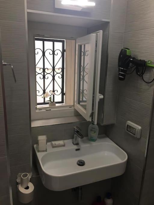 Beautiful Apartment Next To Piazza Di Spagna Rom Exterior foto