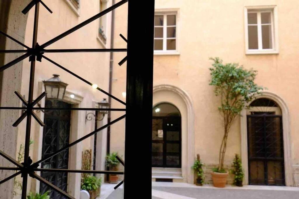 Beautiful Apartment Next To Piazza Di Spagna Rom Exterior foto